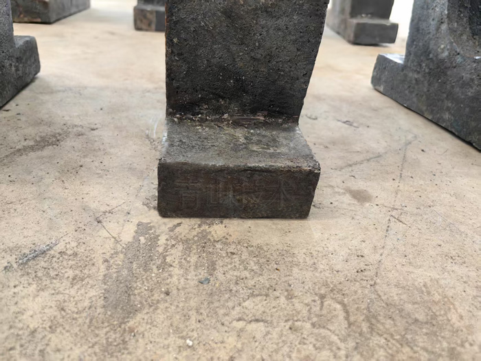 ɸ